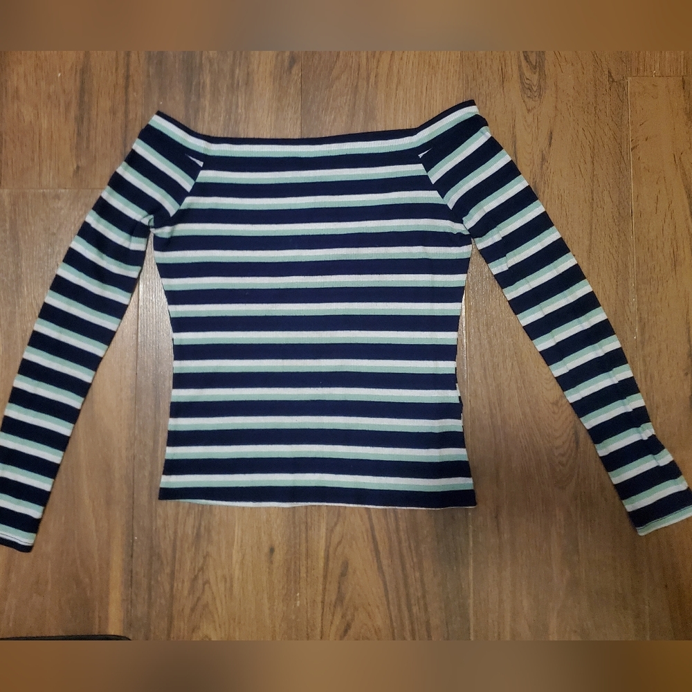 RIBBED STRIPED LONG SLEEVE OFF THE SHOULDERS TOP IN DARK BLUE, MINT AND WHITE
